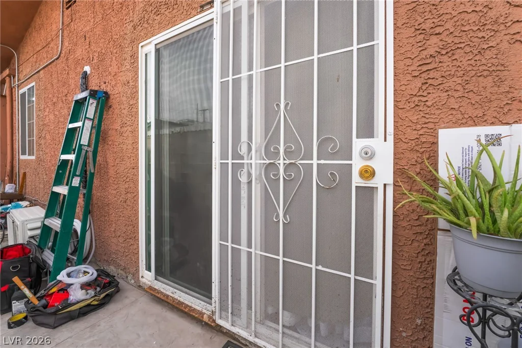 1413 17th, Las Vegas, NV 89104