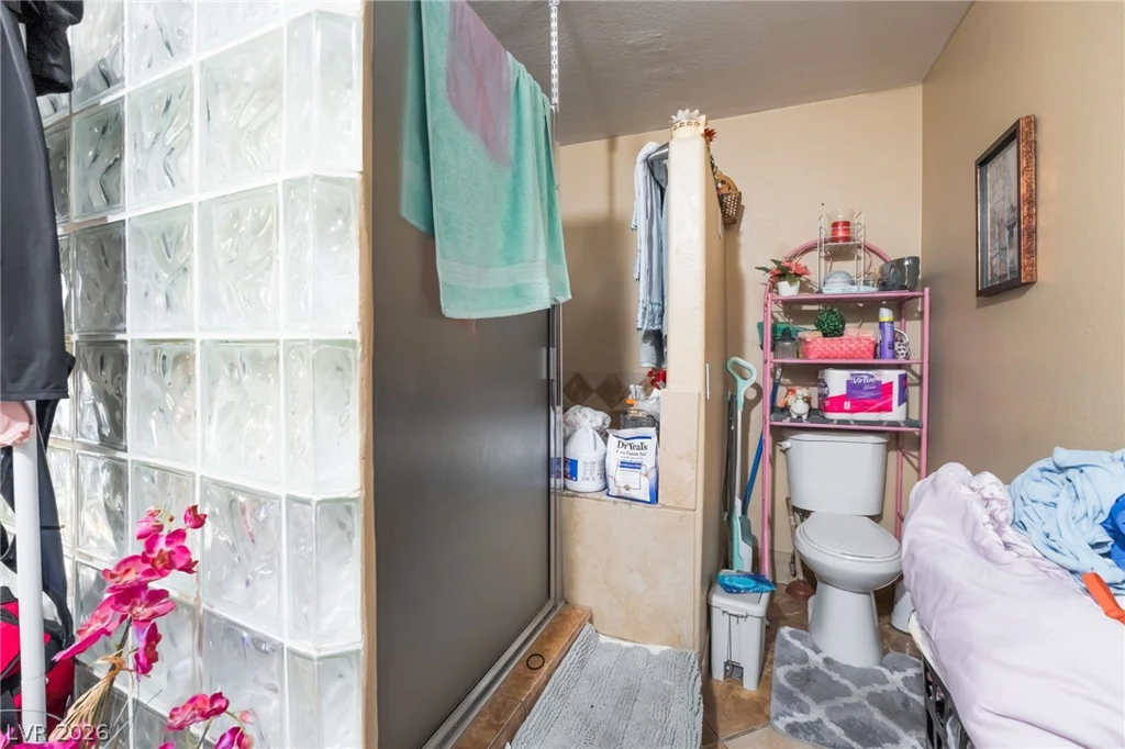 1413 17th, Las Vegas, NV 89104