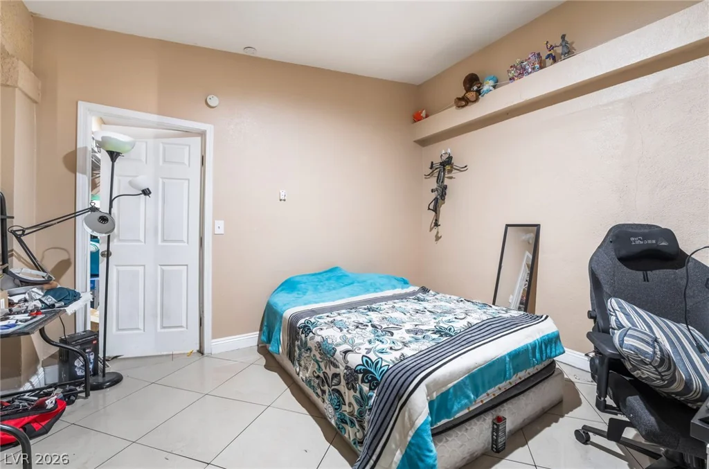 1413 17th, Las Vegas, NV 89104