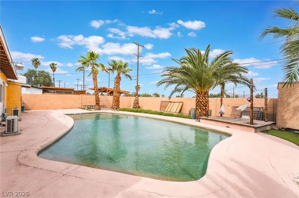 1413 17th, Las Vegas, NV 89104