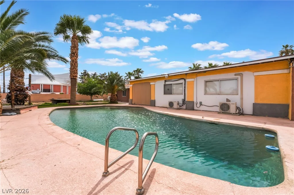 1413 17th, Las Vegas, NV 89104