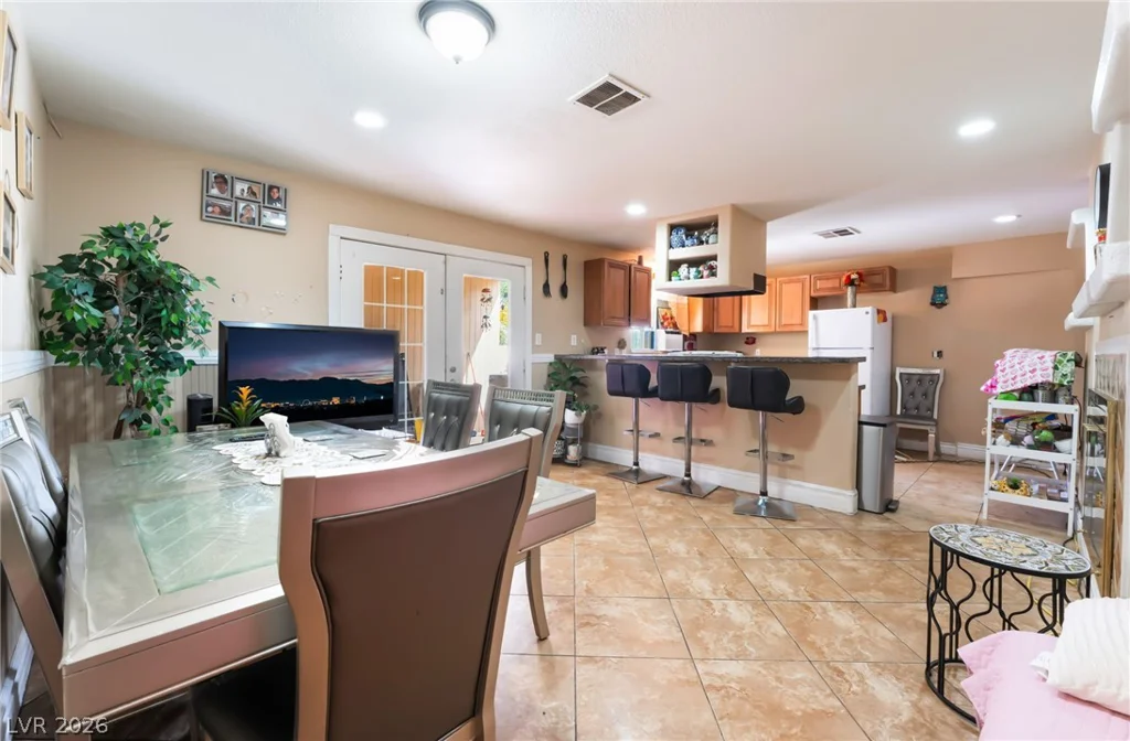1413 17th, Las Vegas, NV 89104