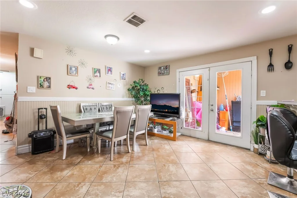 1413 17th, Las Vegas, NV 89104