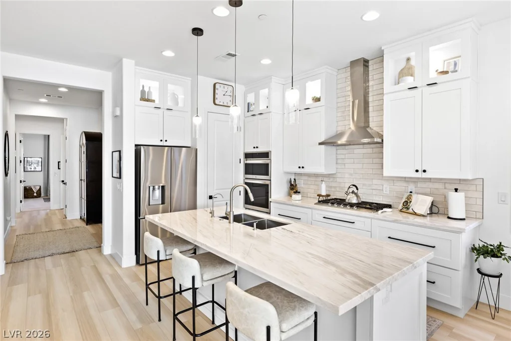 9869 Heather Moore, Las Vegas, NV 89166