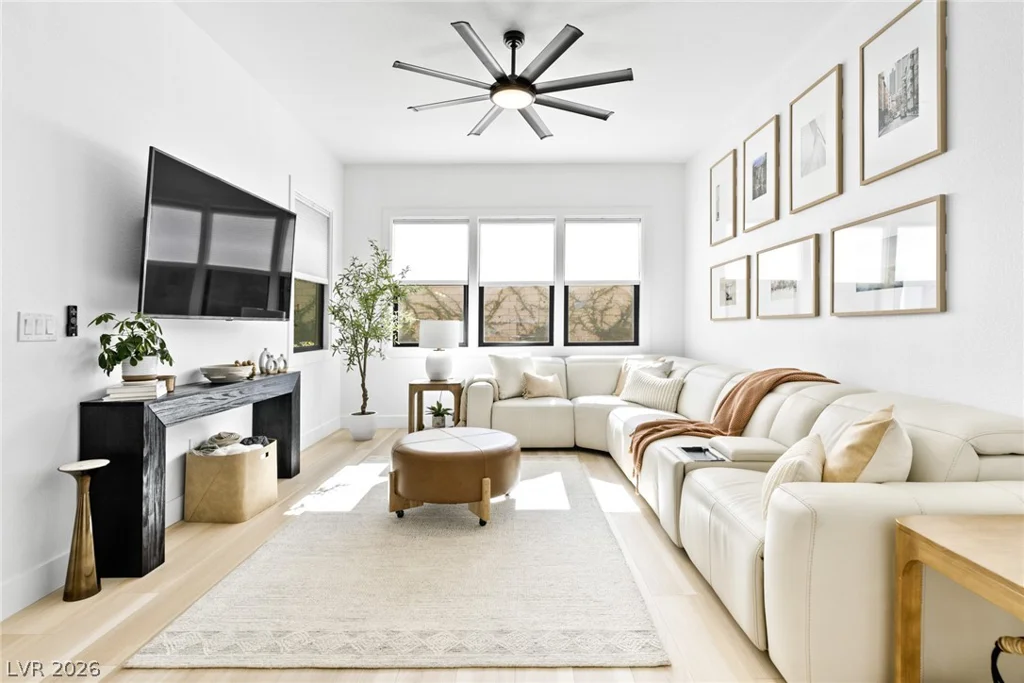9869 Heather Moore, Las Vegas, NV 89166