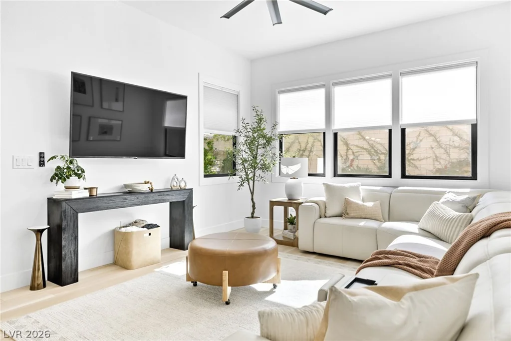9869 Heather Moore, Las Vegas, NV 89166