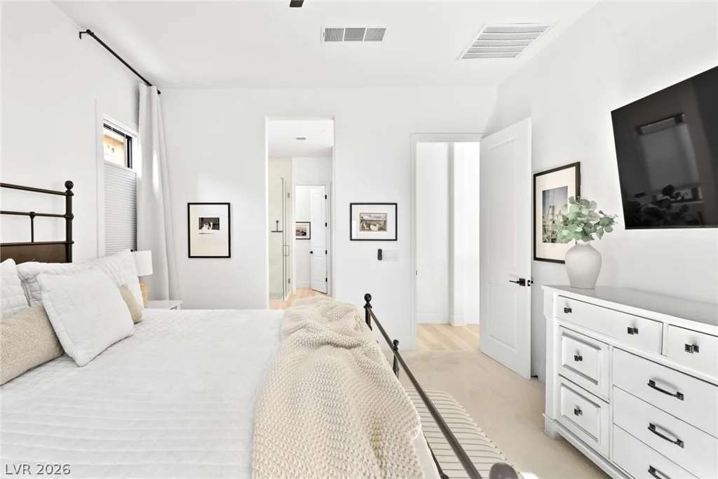 9869 Heather Moore, Las Vegas, NV 89166