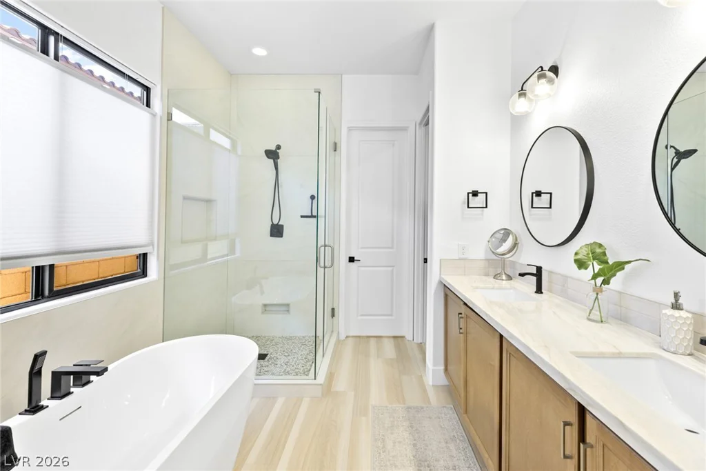 9869 Heather Moore, Las Vegas, NV 89166