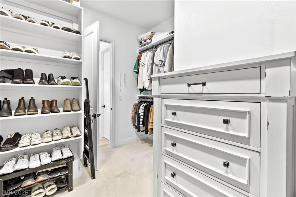 9869 Heather Moore, Las Vegas, NV 89166