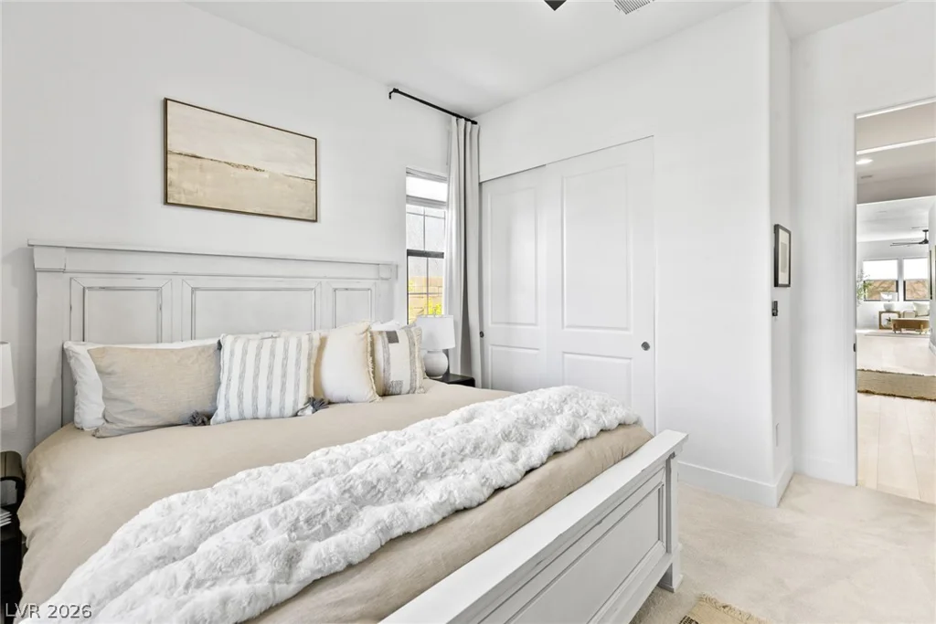9869 Heather Moore, Las Vegas, NV 89166