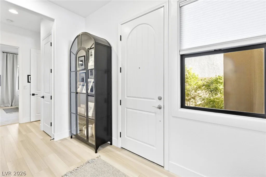 9869 Heather Moore, Las Vegas, NV 89166