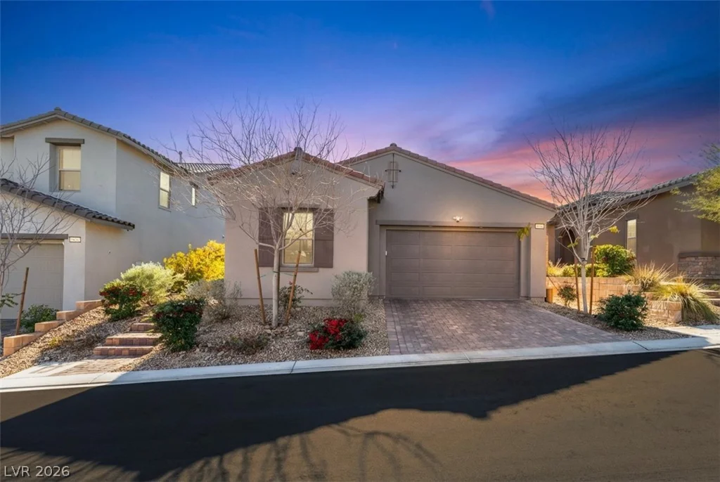 9869 Heather Moore, Las Vegas, NV 89166