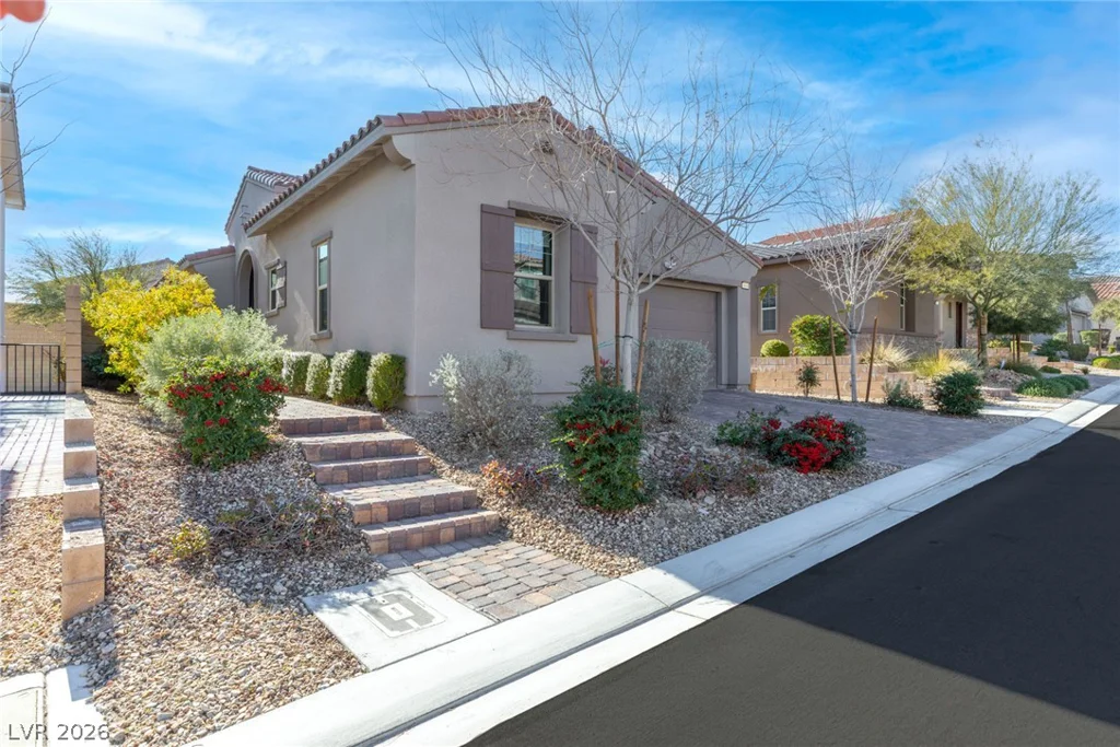 9869 Heather Moore, Las Vegas, NV 89166