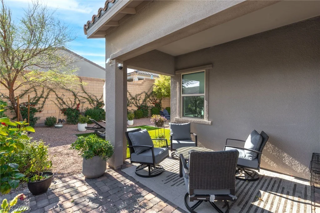 9869 Heather Moore, Las Vegas, NV 89166