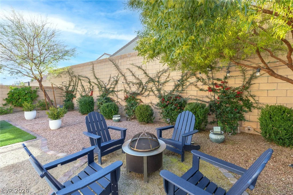 9869 Heather Moore, Las Vegas, NV 89166