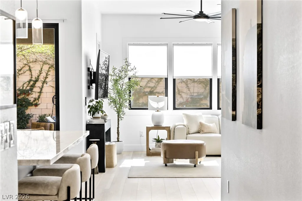9869 Heather Moore, Las Vegas, NV 89166