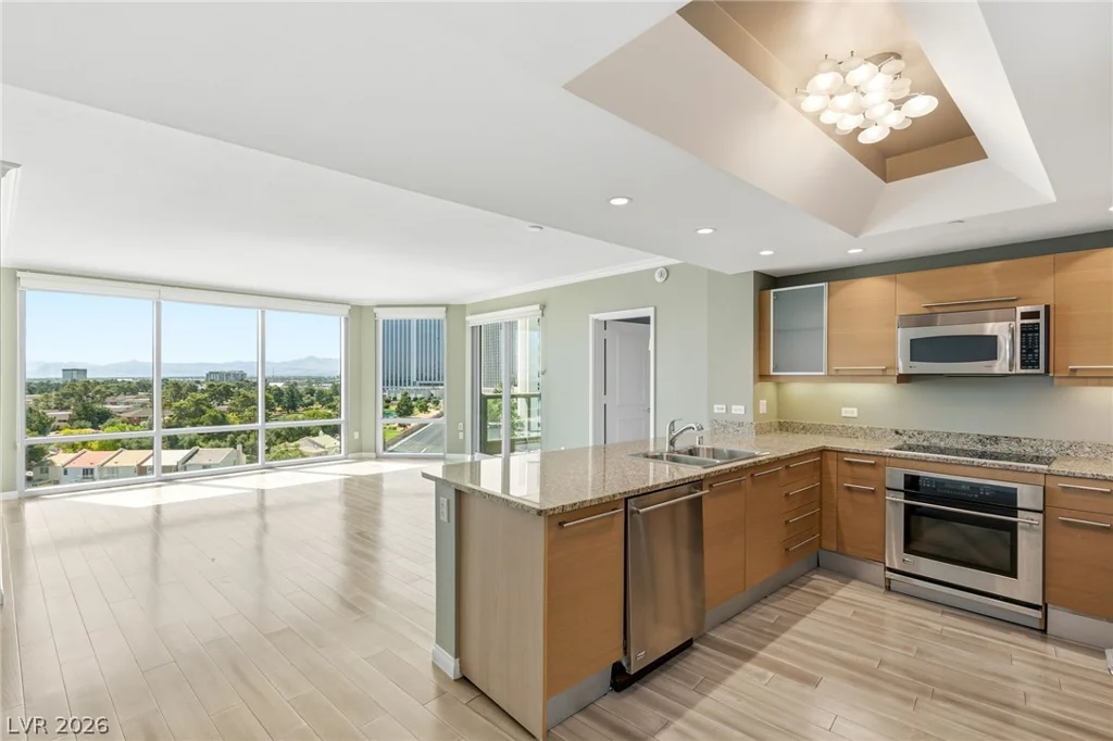 322 Karen, Las Vegas, NV 89109