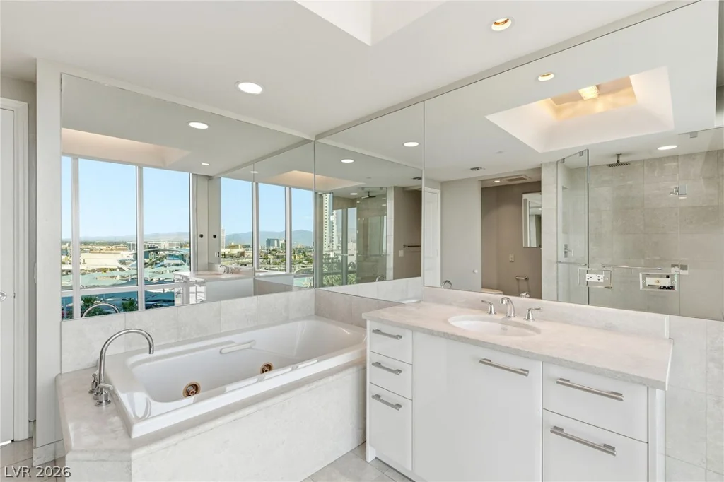 322 Karen, Las Vegas, NV 89109