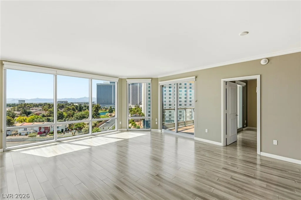 322 Karen, Las Vegas, NV 89109