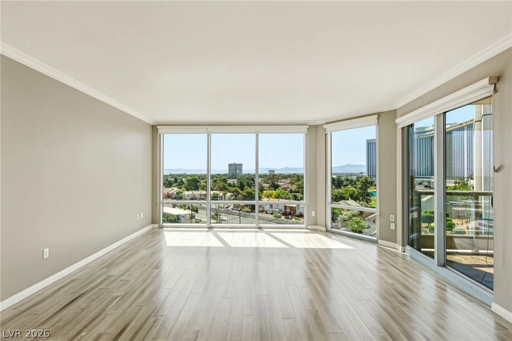 322 Karen, Las Vegas, NV 89109