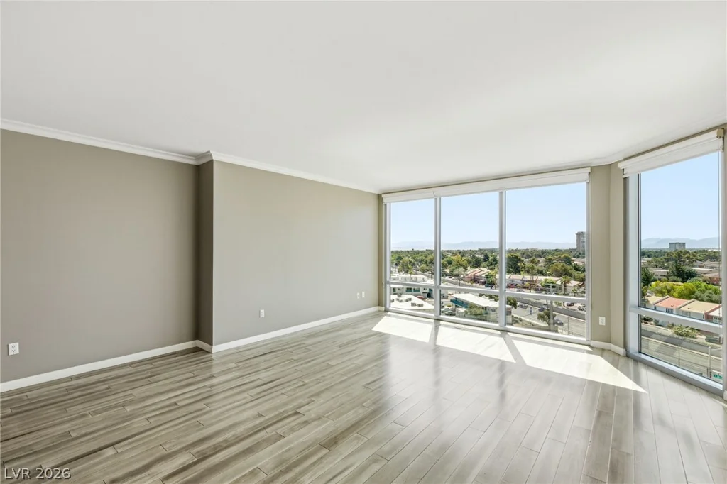 322 Karen, Las Vegas, NV 89109