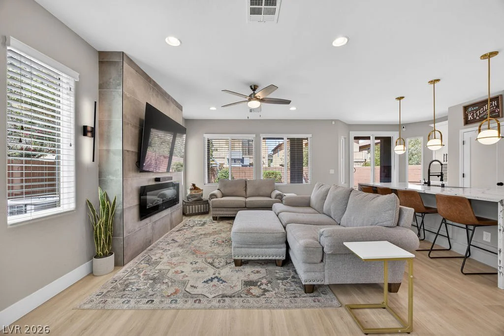 10660 Cumberland Creek, Las Vegas, NV 89166