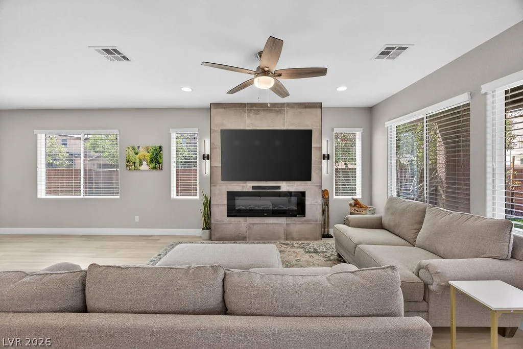 10660 Cumberland Creek, Las Vegas, NV 89166