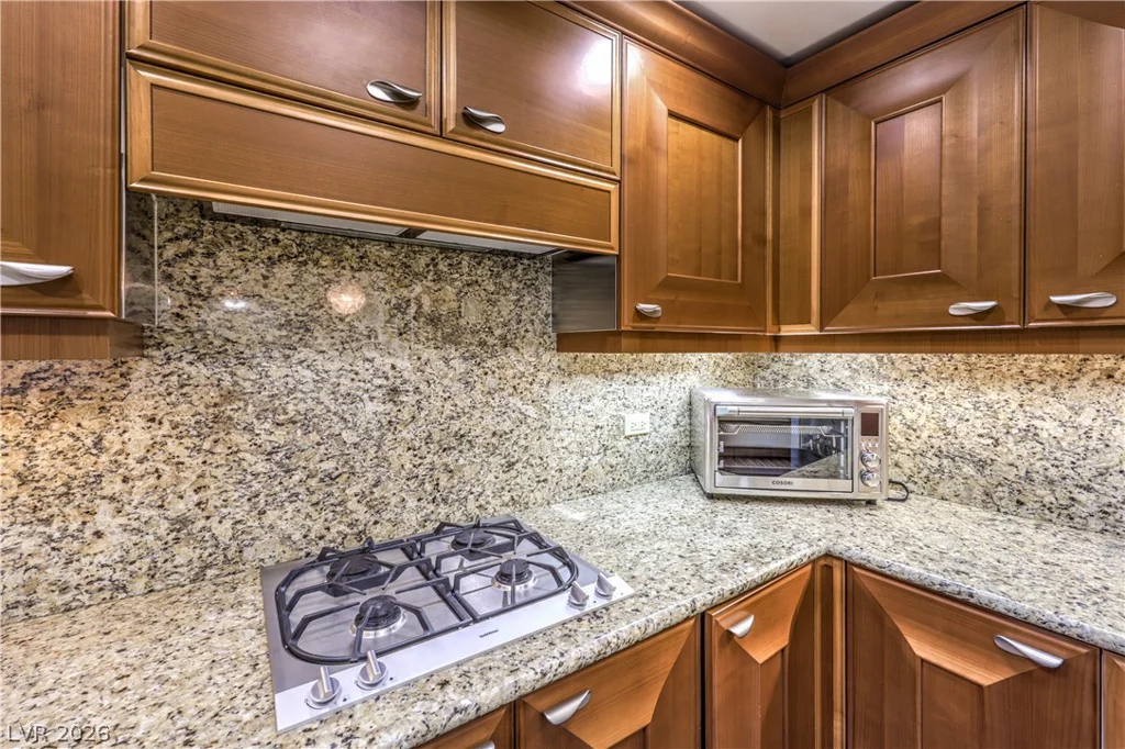 2777 Paradise, Las Vegas, NV 89109