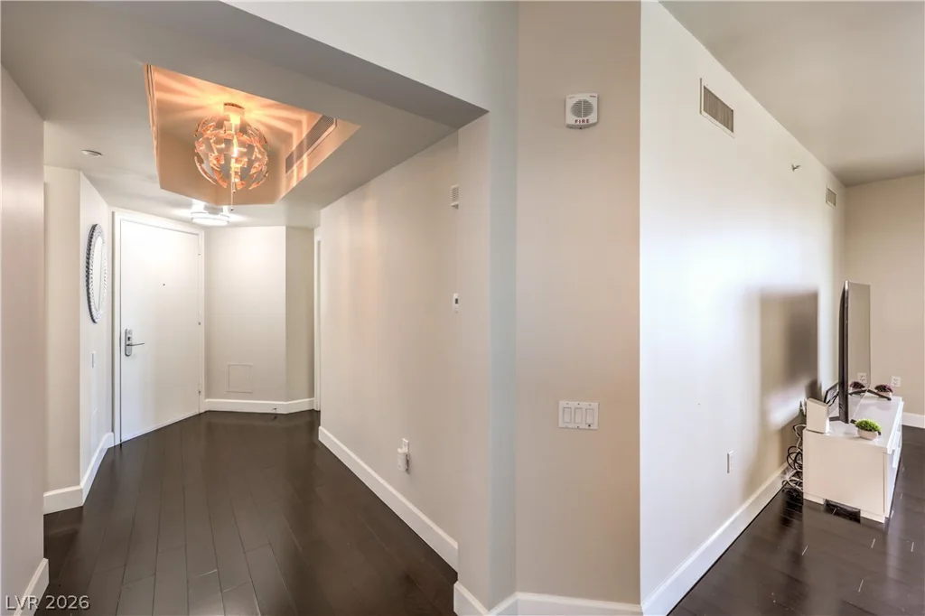 2777 Paradise, Las Vegas, NV 89109