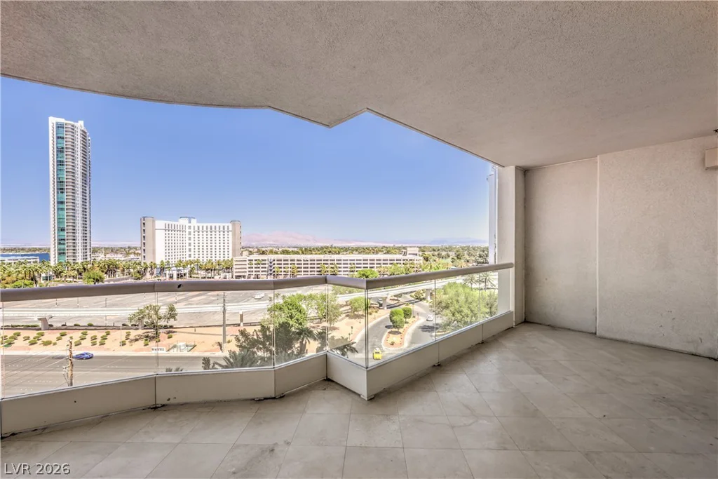 2777 Paradise, Las Vegas, NV 89109