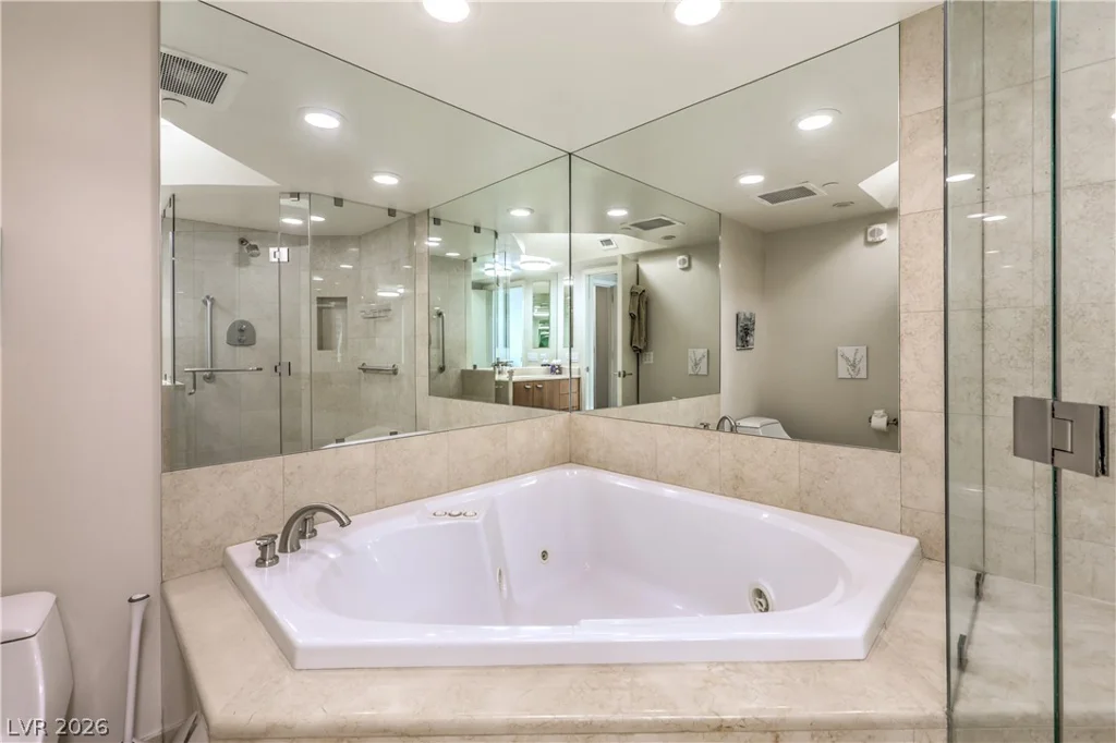 2777 Paradise, Las Vegas, NV 89109
