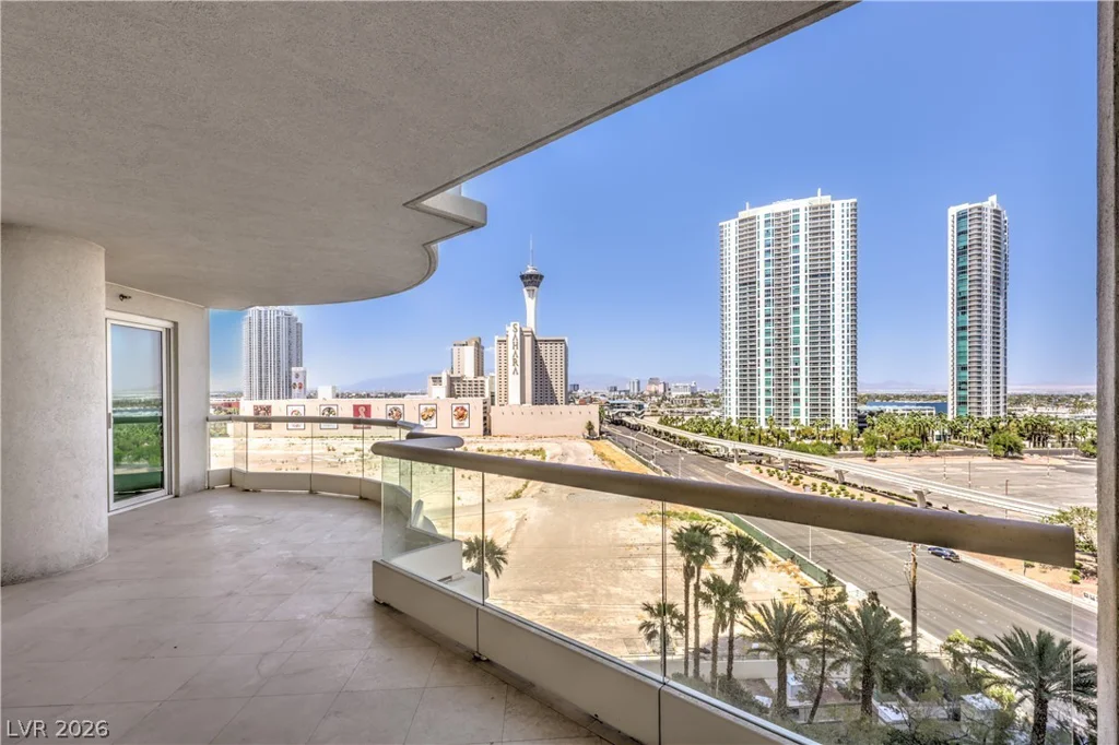 2777 Paradise, Las Vegas, NV 89109