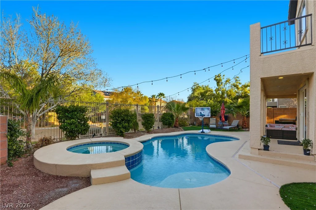 7012 Geese Gathering, North Las Vegas, NV 89084