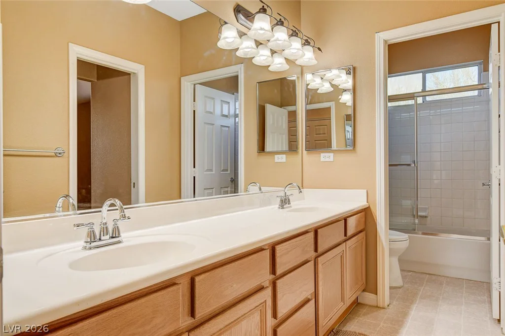 10798 Chillingham, Las Vegas, NV 89183