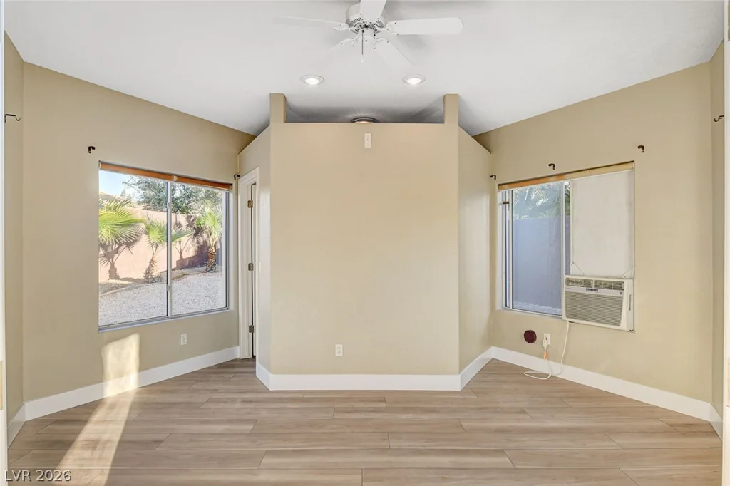 10798 Chillingham, Las Vegas, NV 89183