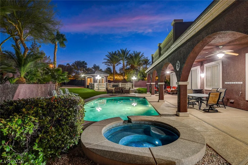 10798 Chillingham, Las Vegas, NV 89183