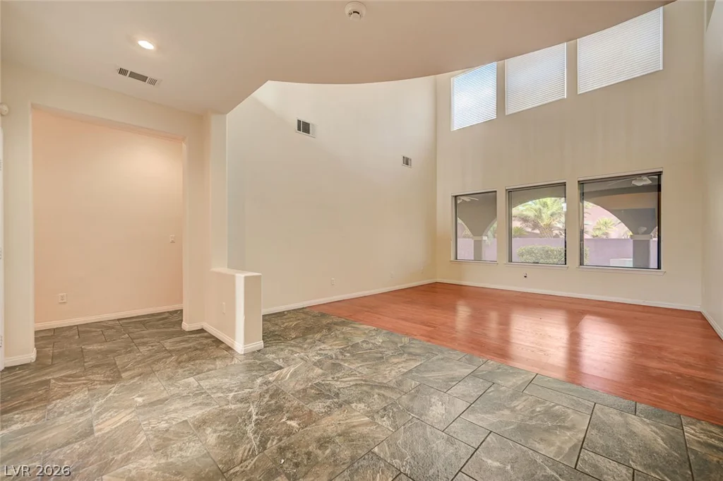 10798 Chillingham, Las Vegas, NV 89183