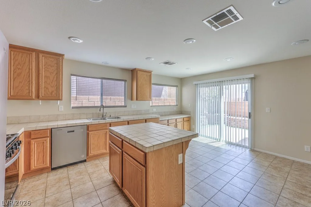 690 Iron Bridge, Las Vegas, NV 89178