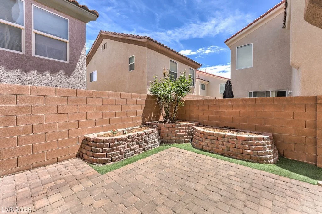 690 Iron Bridge, Las Vegas, NV 89178