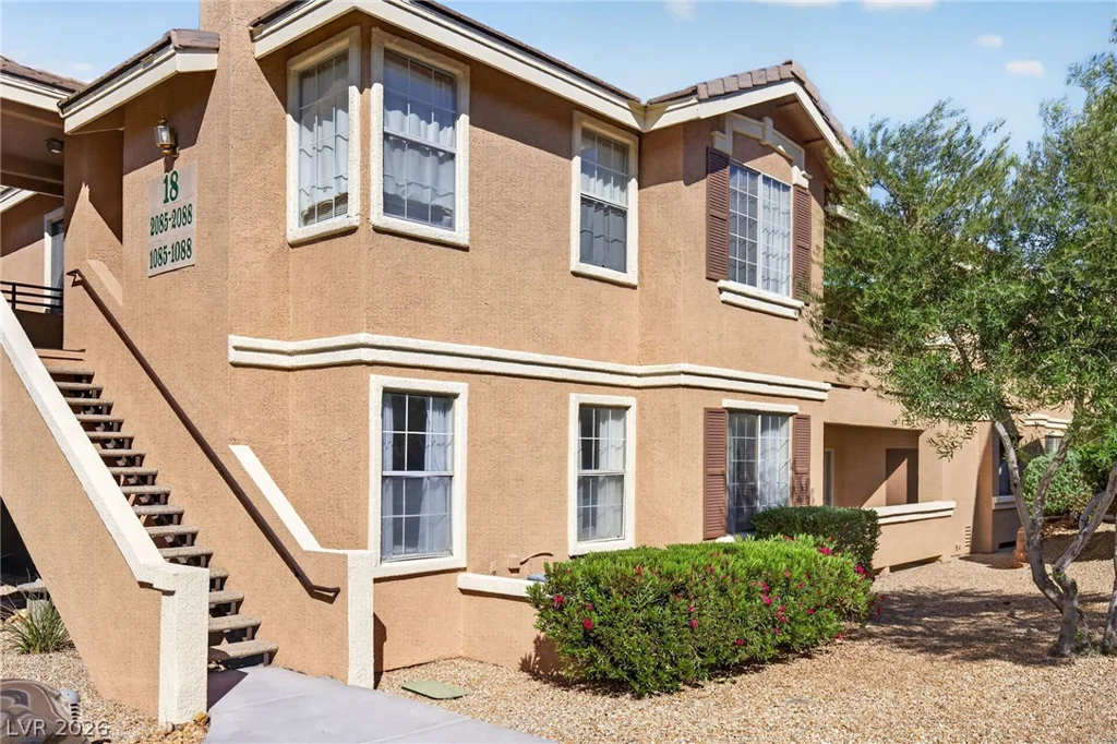 9901 Trailwood, Las Vegas, NV 89134