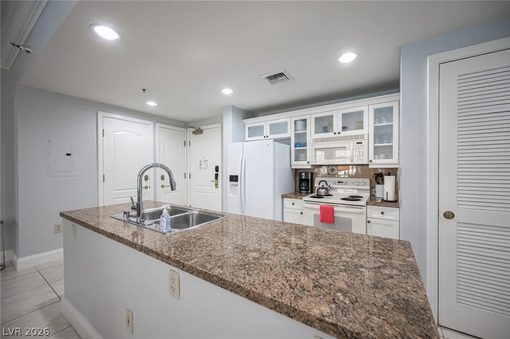 30 Strada Di Villaggio, Henderson, NV 89011