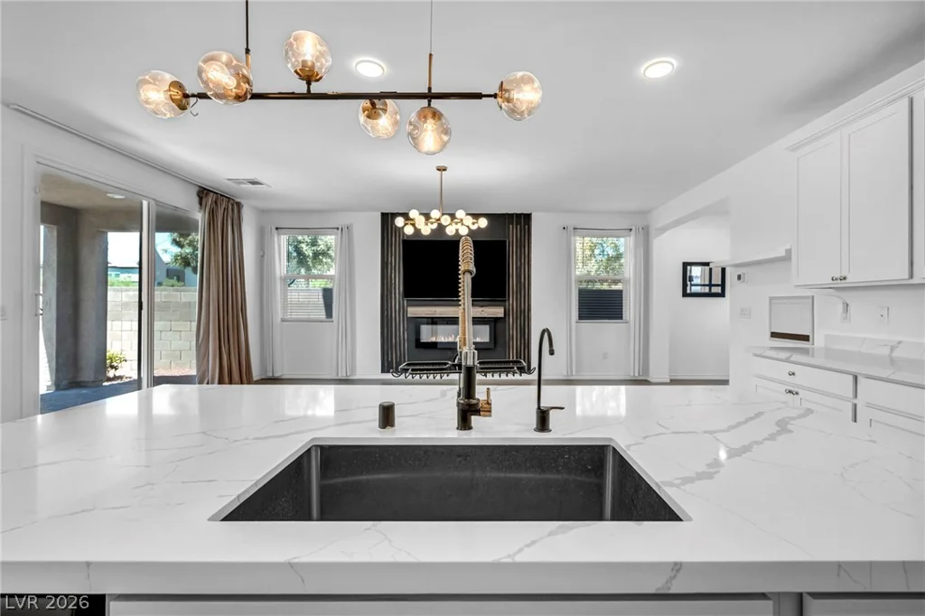 9969 Caton, Las Vegas, NV 89141