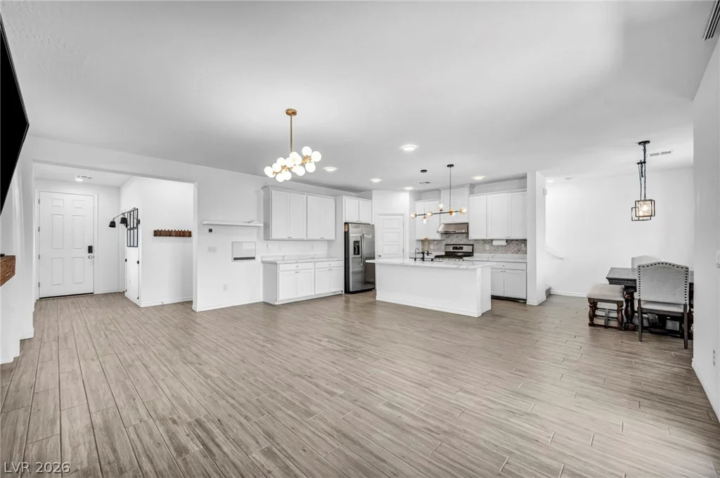 9969 Caton, Las Vegas, NV 89141