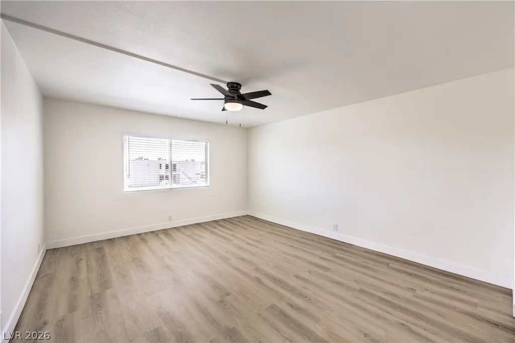 750 Royal Crest, Las Vegas, NV 89169