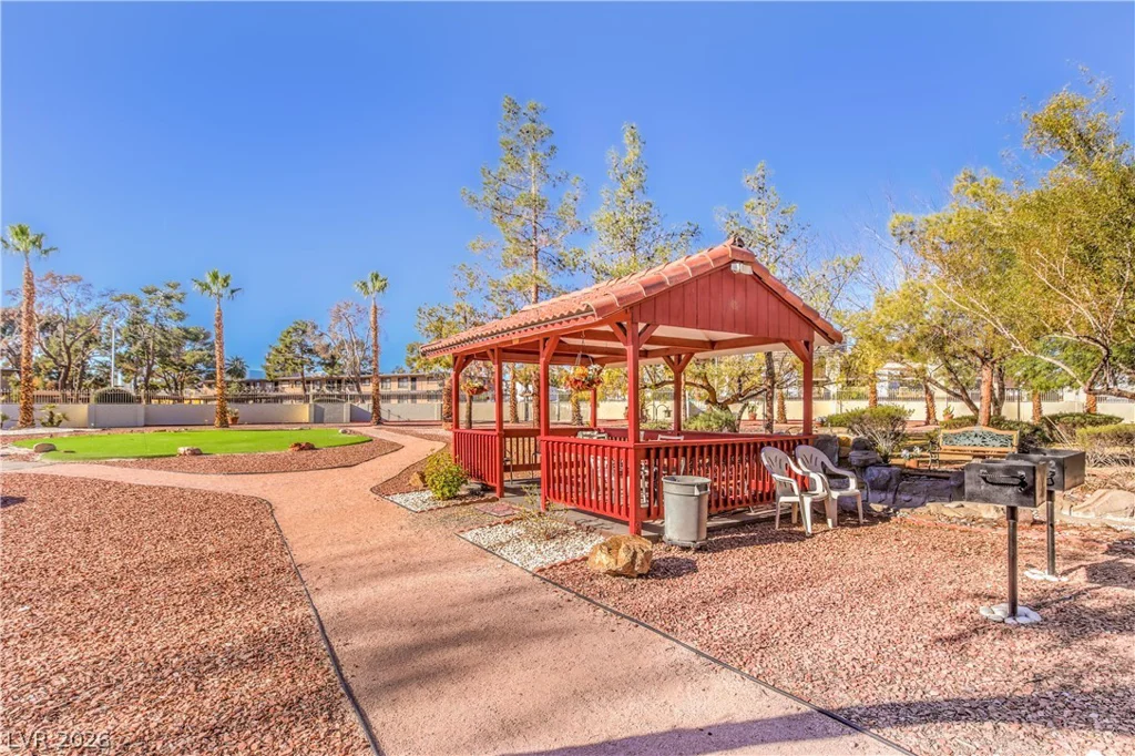 750 Royal Crest, Las Vegas, NV 89169