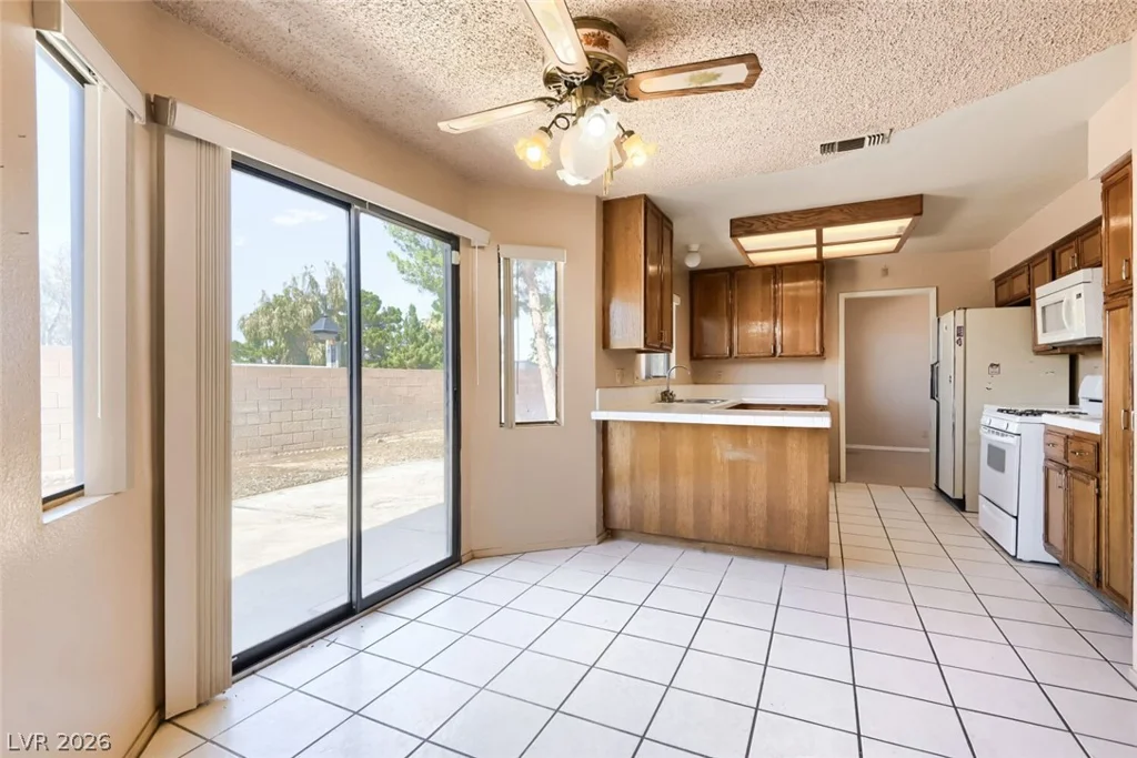 1834 Paprika, Henderson, NV 89014