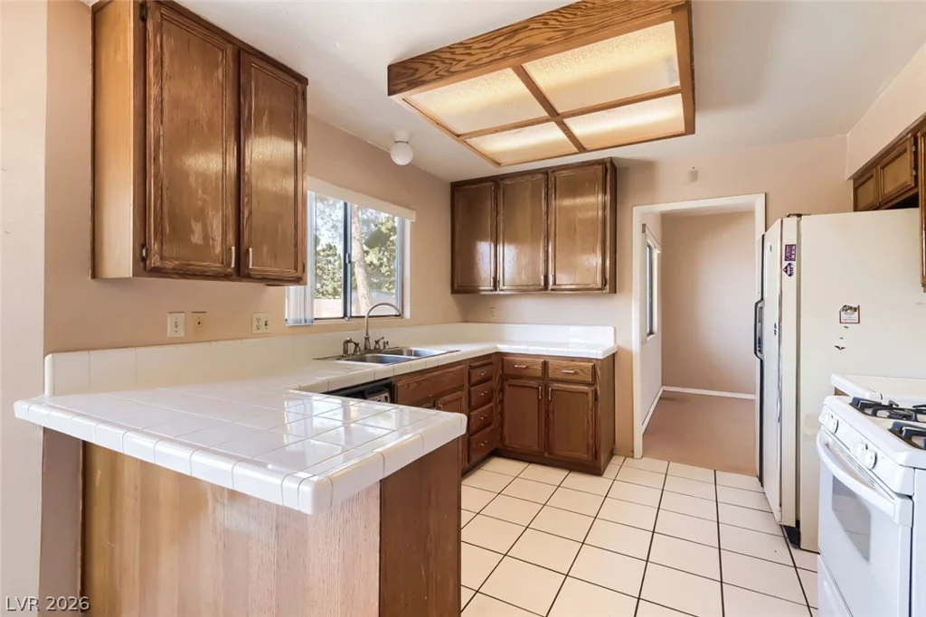 1834 Paprika, Henderson, NV 89014