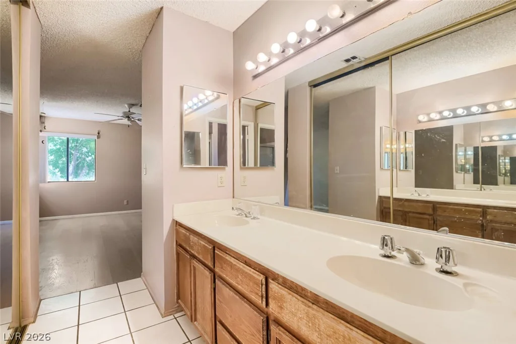 1834 Paprika, Henderson, NV 89014