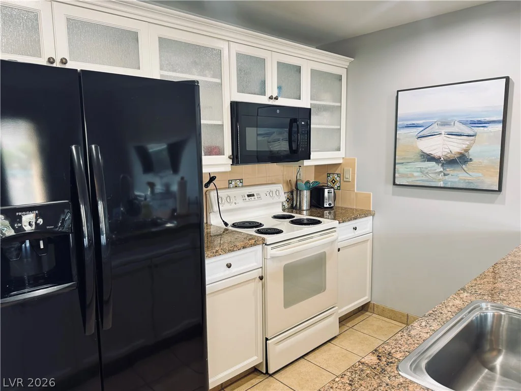 30 Strada Di Villaggio, Henderson, NV 89011
