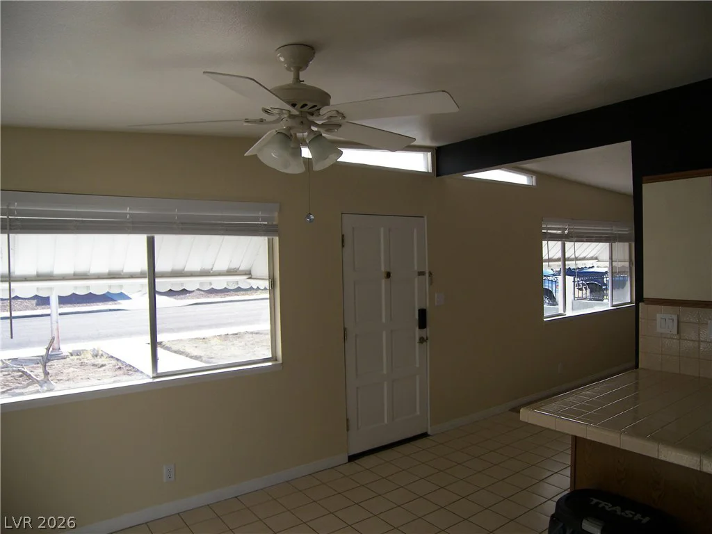 5908 Heron, Las Vegas, NV 89107